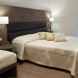 magnifica-luxury-suites.hotels-perugia.com/